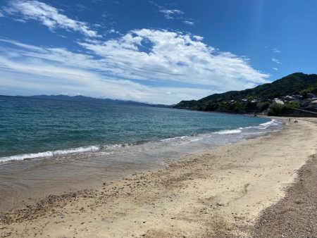 ちょい投げでキス、穴釣りでギンポとカサゴを釣る！！
